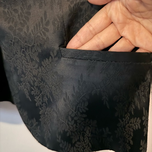 Sisley Pant Suit with floral embroidered detailing on fabric European size 42/46 - Picture 3 of 9